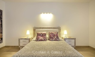 Gezellig gerenoveerd huis te koop in een eerstelijn strandurbanisatie op de New Golden Mile, Estepona - Marbella 12008 