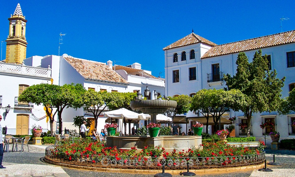 Prachtige nieuwe moderne villa's te koop dicht bij Estepona centrum, Costa del Sol 12191