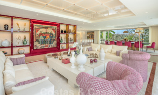 Prestigieuze luxe villa op een uitzonderlijke locatie te koop, eerstelijn golf, zeezicht en instapklaar - Nueva Andalucia, Marbella 57178 