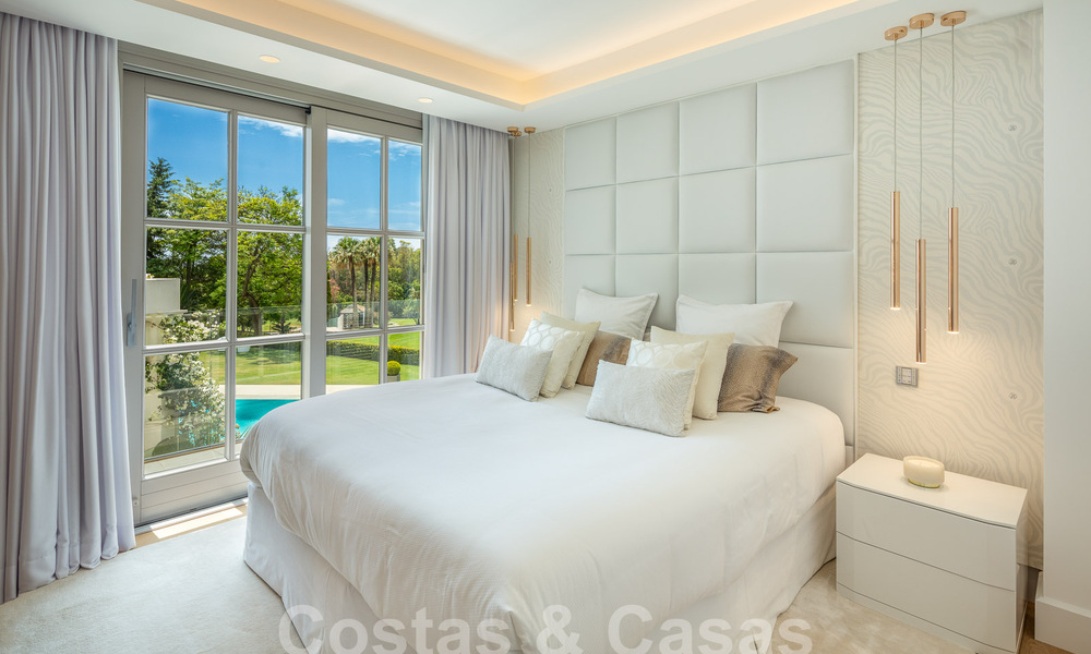 Prestigieuze luxe villa op een uitzonderlijke locatie te koop, eerstelijn golf, zeezicht en instapklaar - Nueva Andalucia, Marbella 57196