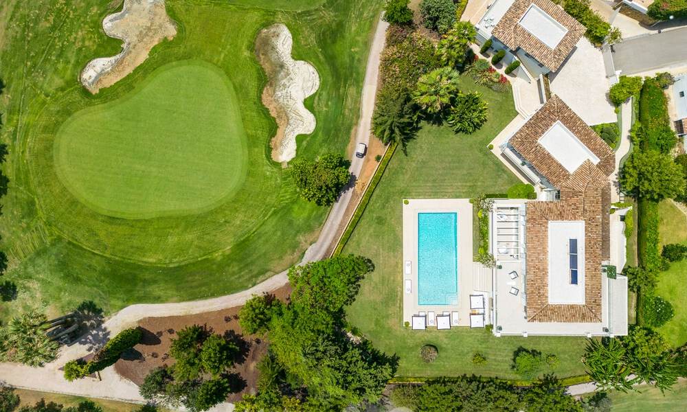 Prestigieuze luxe villa op een uitzonderlijke locatie te koop, eerstelijn golf, zeezicht en instapklaar - Nueva Andalucia, Marbella 57215