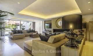 Indrukwekkende moderne luxe villa te koop, instapklaar, tweedelijnstrand op de Golden Mile, Marbella 12409 