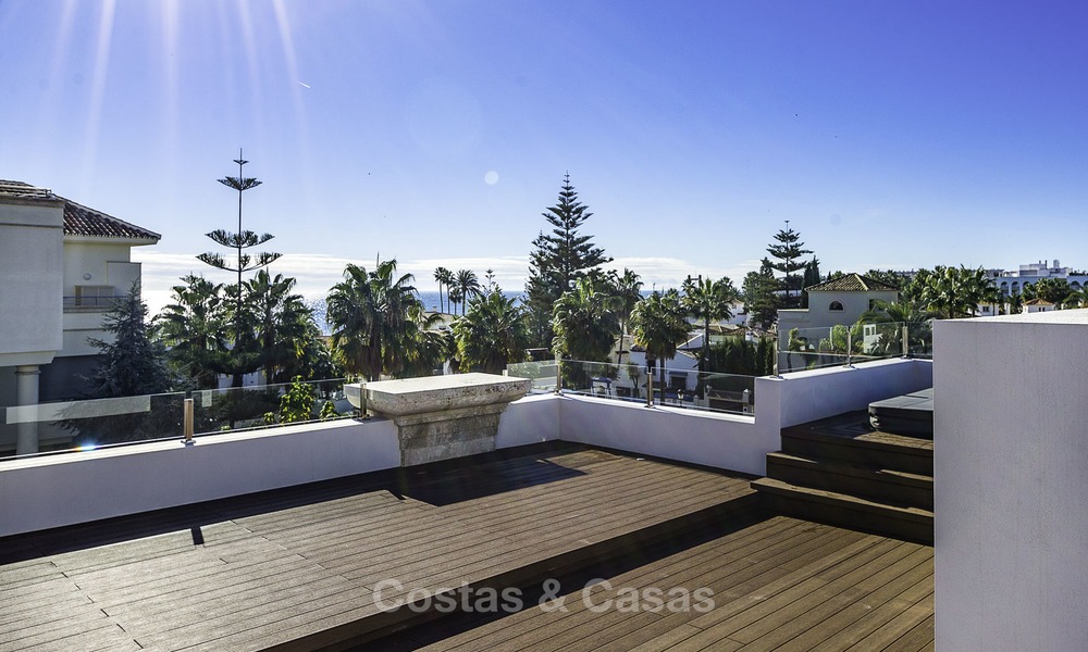 Indrukwekkende moderne luxe villa te koop, instapklaar, tweedelijnstrand op de Golden Mile, Marbella 12420