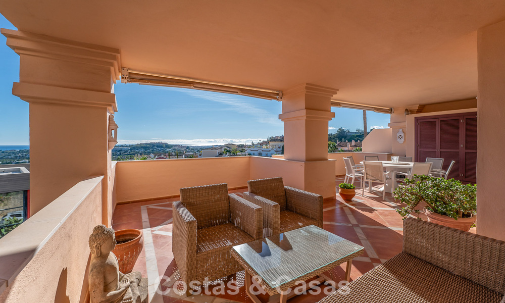 Ruime luxe appartementen en penthouses te koop met zeezicht in Nueva Andalucia te Marbella 796819