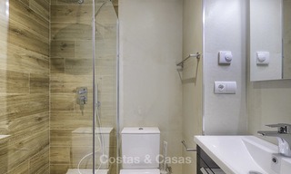 Volledig gerenoveerd appartement met zeezicht te koop, naast de jachthaven van Estepona 12788 