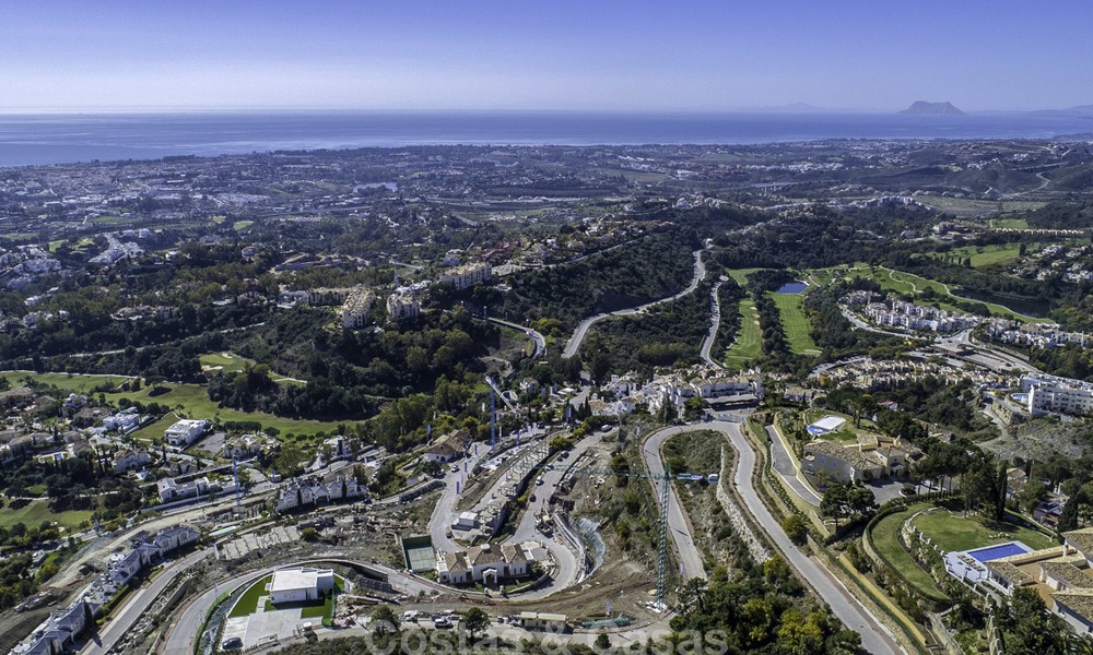Nieuwe, moderne halfvrijstaande luxewoningen met prachtig zeezicht te koop in de Golfvallei, Benahavis, Marbella 12968