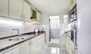 Ruim appartement met panoramisch zeezicht te koop, in een prestigieus complex aan de Golden Mile, Marbella 13175 