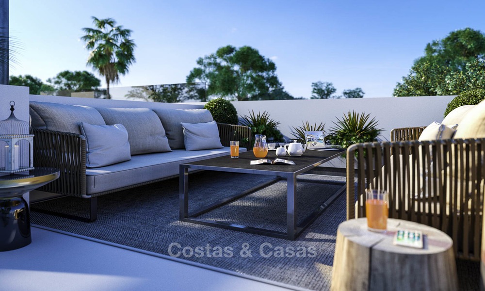 Nieuwe moderne vrijstaande luxe villa's te koop op de New Golden Mile, tussen Marbella en Estepona 13520