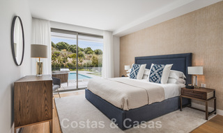 Nieuwe moderne vrijstaande luxe villa's te koop op de New Golden Mile, tussen Marbella en Estepona. Instapklaar. 43072 