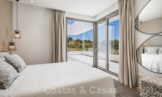 Nieuwe moderne vrijstaande luxe villa's te koop op de New Golden Mile, tussen Marbella en Estepona. Instapklaar. 43090 