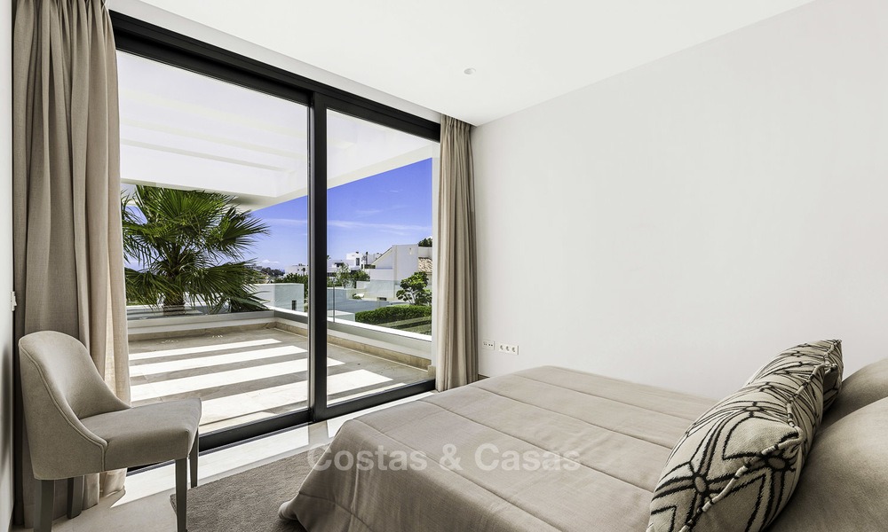 Gloednieuwe moderne designer villa met prachtig zeezicht te koop, instapklaar, Benahavis - Marbella 13675