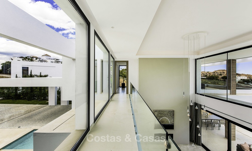 Gloednieuwe moderne designer villa met prachtig zeezicht te koop, instapklaar, Benahavis - Marbella 13679