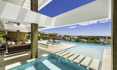 Gloednieuwe moderne designer villa met prachtig zeezicht te koop, instapklaar, Benahavis - Marbella 13685