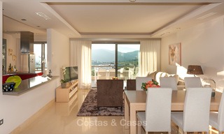 Los Arrayanes Golf: Moderne, ruime, luxe Appartementen en Penthouses te koop in Marbella - Benahavis 14013 