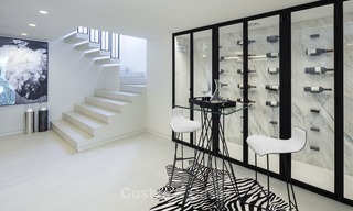 Prachtige volledig gerenoveerde luxe villa te koop, direct aan de golfbaan, Nueva Andalucia, Marbella 14254 
