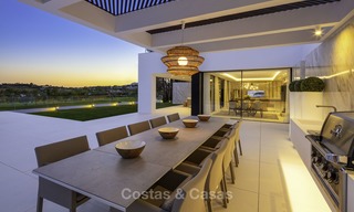 Prachtige volledig gerenoveerde luxe villa te koop, direct aan de golfbaan, Nueva Andalucia, Marbella 14267 
