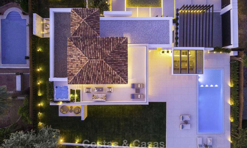 Prachtige volledig gerenoveerde luxe villa te koop, direct aan de golfbaan, Nueva Andalucia, Marbella 14268