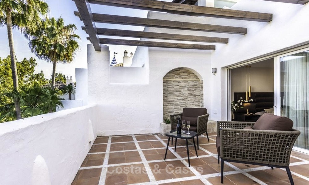 Gigantisch, zeer stijlvol 4-slaapkamer penthouse appartement te koop, in een prestigieus strandcomplex in Marbella - Estepona 14342