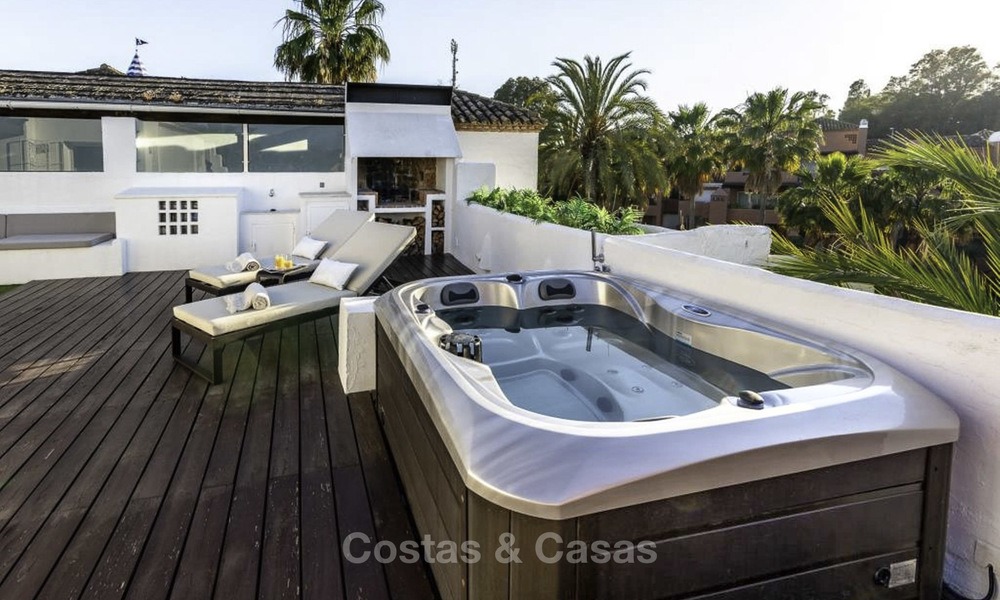 Gigantisch, zeer stijlvol 4-slaapkamer penthouse appartement te koop, in een prestigieus strandcomplex in Marbella - Estepona 14353