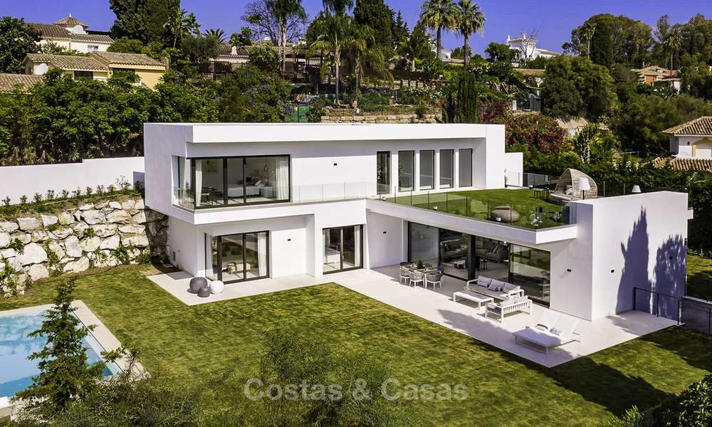 Gloednieuwe moderne villa te koop, instapklaar, dichtbij San Pedro centrum, in Benahavis - Marbella 14640