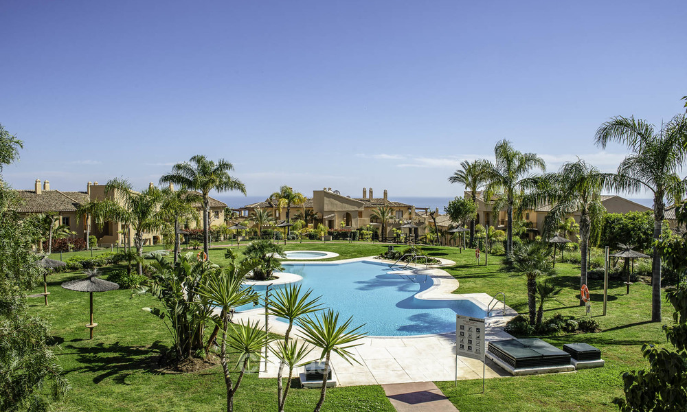 Te koop: instapklare, charmante luxe appartementen in Andalusische stijl, met adembenemend zeezicht, Benahavis - Marbella 14836