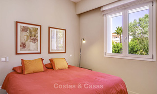 Elegante en zeer ruime modern-klassieke villa te koop, direct aan de golfbaan in Elviria, Oost-Marbella 14891 