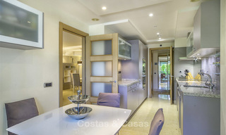 Zeer ruim, modern luxe appartement te koop in een prestigieuze urbanisatie aan de Golden Mile, Marbella 15260 