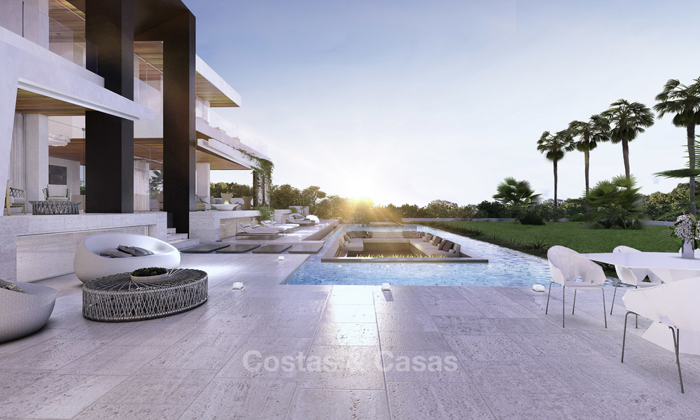 Nieuwe, moderne luxe villa in hedendaagse stijl te koop, in een golf urbanisatie tussen Marbella en Estepona 15284