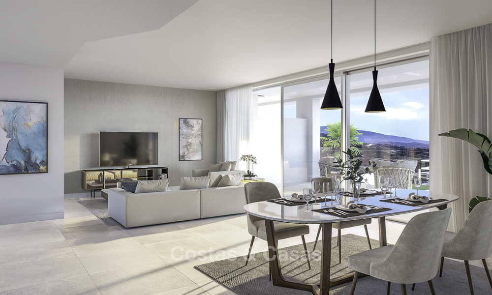 Nieuwe luxueuze appartementen direct aan de golfbaan te koop, met prachtig zee- en golfzicht, Oost-Marbella 16768