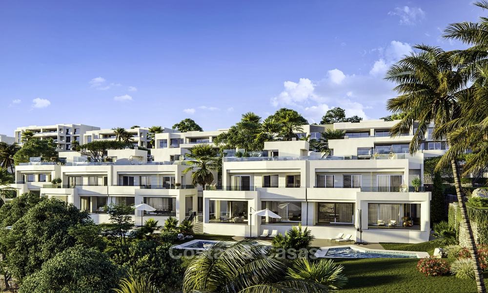 Nieuwe luxueuze appartementen direct aan de golfbaan te koop, met prachtig zee- en golfzicht, Oost-Marbella 16778