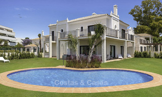 Nieuwe modern-mediterrane luxe villa te koop nabij het strand, instapklaar, Guadalmina Baja, Marbella 15490 