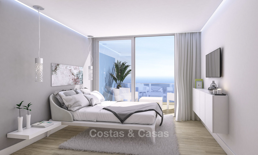 Laatste beschikbare nieuwe penthouse in een hedendaags luxe complex te koop, met spectaculair zeezicht in Benalmadena 16746