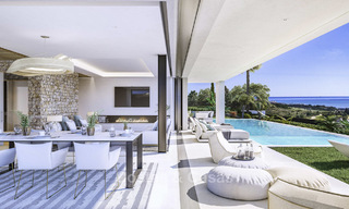 Aantrekkelijke nieuwe moderne luxe villa's met spectaculair zeezicht te koop, in een golfresort in Estepona 16698 