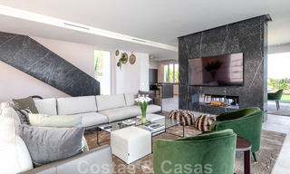 Prachtige eigentijdse luxe villa met uitzicht op zee en bergen te koop, Benahavis - Marbella 28026 