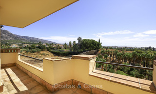 Zeldzaam ruim 5-slaapkamer penthouse appartement met zee en bergzicht te koop op de Golden Mile in Marbella 16555 