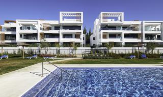 Kant en klaar nieuw modern tuinappartement te koop, op loopafstand van het strand en voorzieningen, tussen Marbella en Estepona 16965 