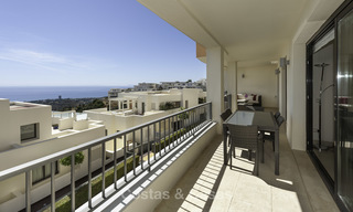 Modern instapklaar 3-slaapkamer luxe appartement met zee- en bergzicht te koop in Marbella 16879 