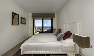 Modern instapklaar 3-slaapkamer luxe appartement met zee- en bergzicht te koop in Marbella 16887 