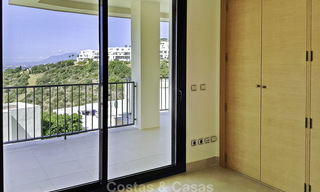 Modern 3-slaapkamer appartement met zicht op de Middellandse Zee, Marbella en de kustlijn tot aan de Straat van Gibraltar en Afrika 16981 