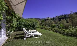 Mooi tuinappartement te koop met uitzicht op golfbaan en bergen, in Benahavis - Marbella 17077 