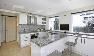 Eigentijdse villa met panoramisch zeezicht te koop, instapklaar, eerste lijn golf, Benahavis - Marbella 17281 