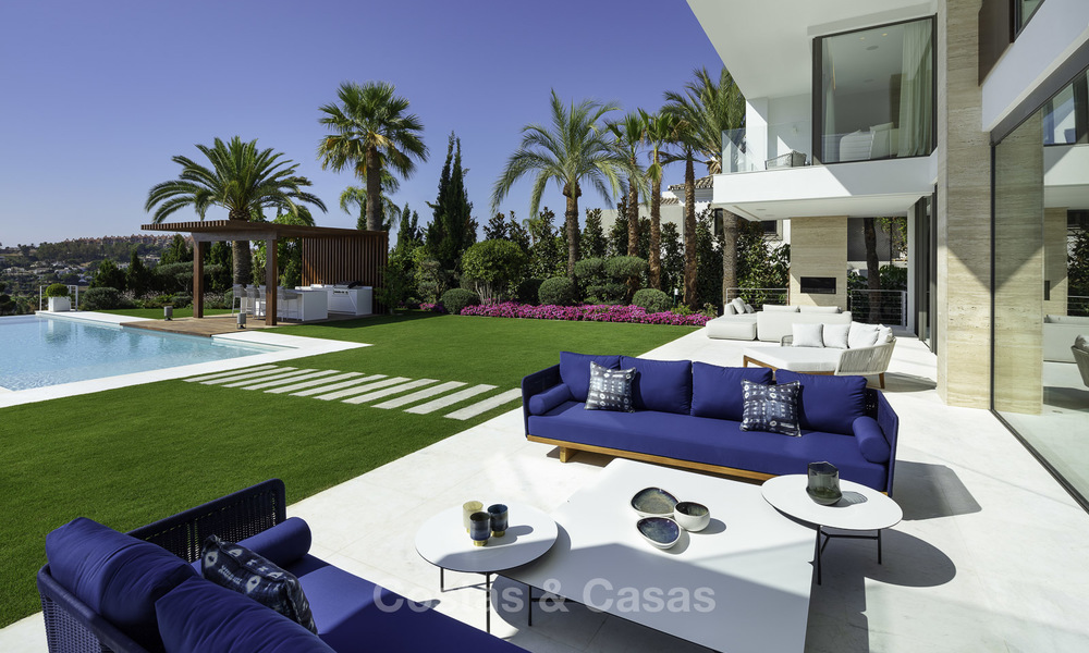  Indrukwekkende ultramoderne villa met prachtig uitzicht op zee te koop in Nueva Andalucia's Golf Valley, Marbella 17553