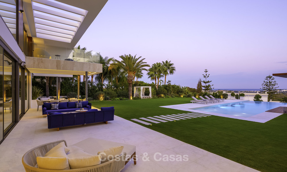  Indrukwekkende ultramoderne villa met prachtig uitzicht op zee te koop in Nueva Andalucia's Golf Valley, Marbella 17567