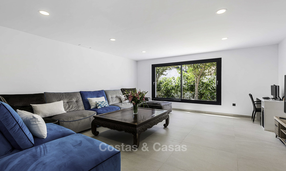 Fonkelnieuwe super-moderne luxe villa te koop, in een chique strandwijk op de grens van Marbella - Estepona 17658
