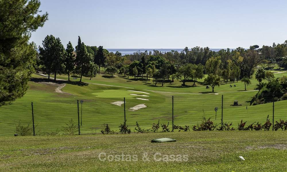 Appartementen te koop, met spectaculair uitzicht en direct aan Aloha Golf in Nueva Andalucia te Marbella 17949