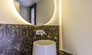 Majestueuze en zeer ruime super-de-luxe villa met prachtige tuinen te koop in Sierra Blanca, Marbella 18229 