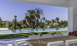 Majestueuze en zeer ruime super-de-luxe villa met prachtige tuinen te koop in Sierra Blanca, Marbella 18255 