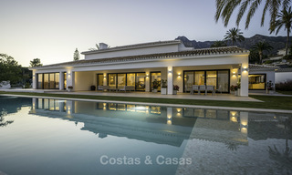 Majestueuze en zeer ruime super-de-luxe villa met prachtige tuinen te koop in Sierra Blanca, Marbella 18260 