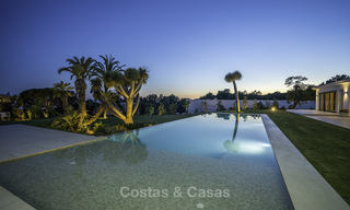 Majestueuze en zeer ruime super-de-luxe villa met prachtige tuinen te koop in Sierra Blanca, Marbella 18264 