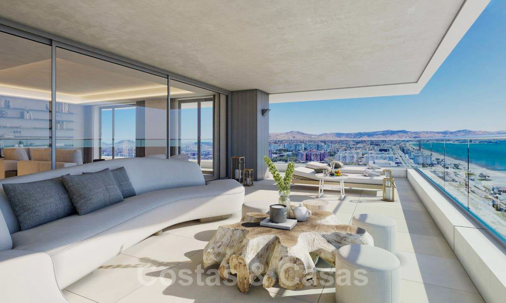 Nieuwe moderne luxe appartementen in een iconisch complex te koop, direct aan de strandboulevard van Malaga stad 20415